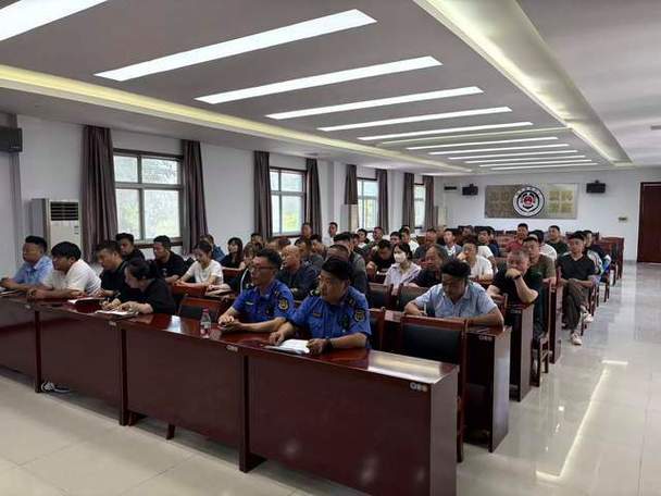 压实清运企业安全生产主体责任 提升城市市容环境精细化管理水平